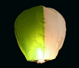 Двуцветни летящи фенери - зелено и бяло